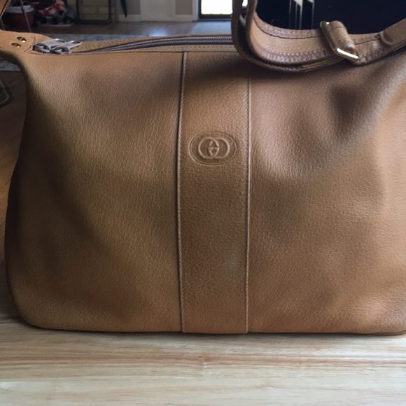 Gucci Handbags - Gucci Shoulder Bag